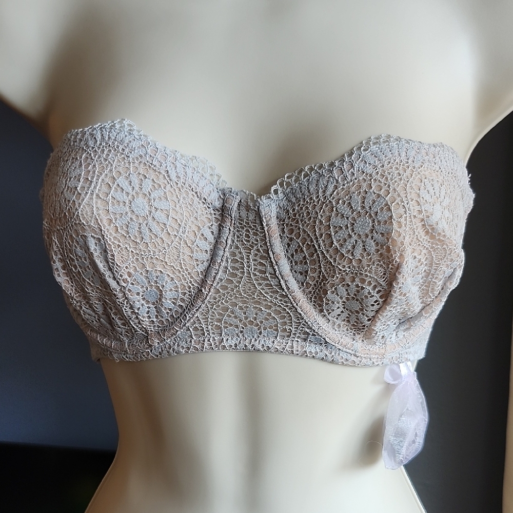 Free People Lace Bra 36B